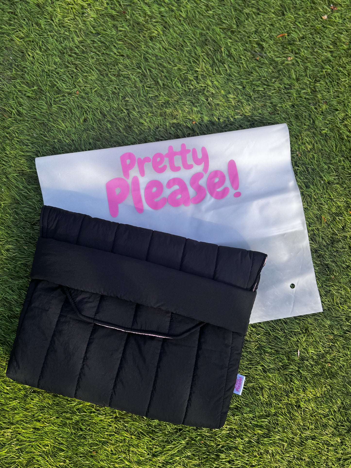 Puffy Case Black
